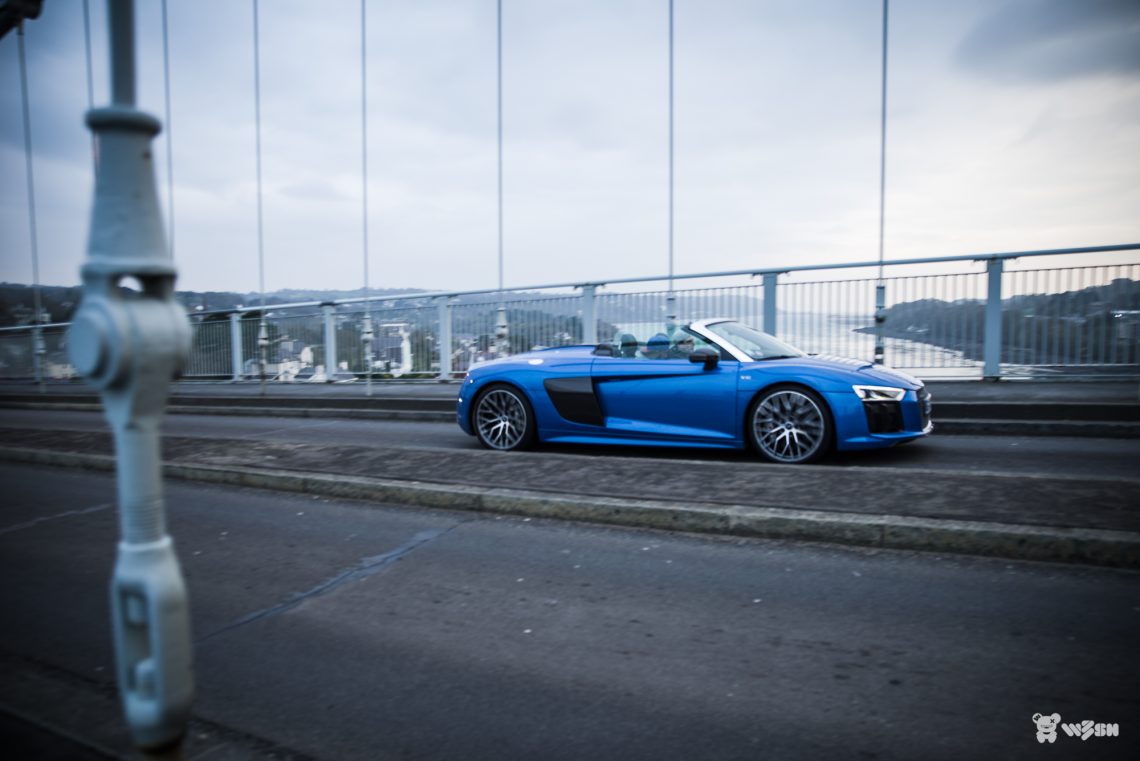 Audi-R8-Spyder-12