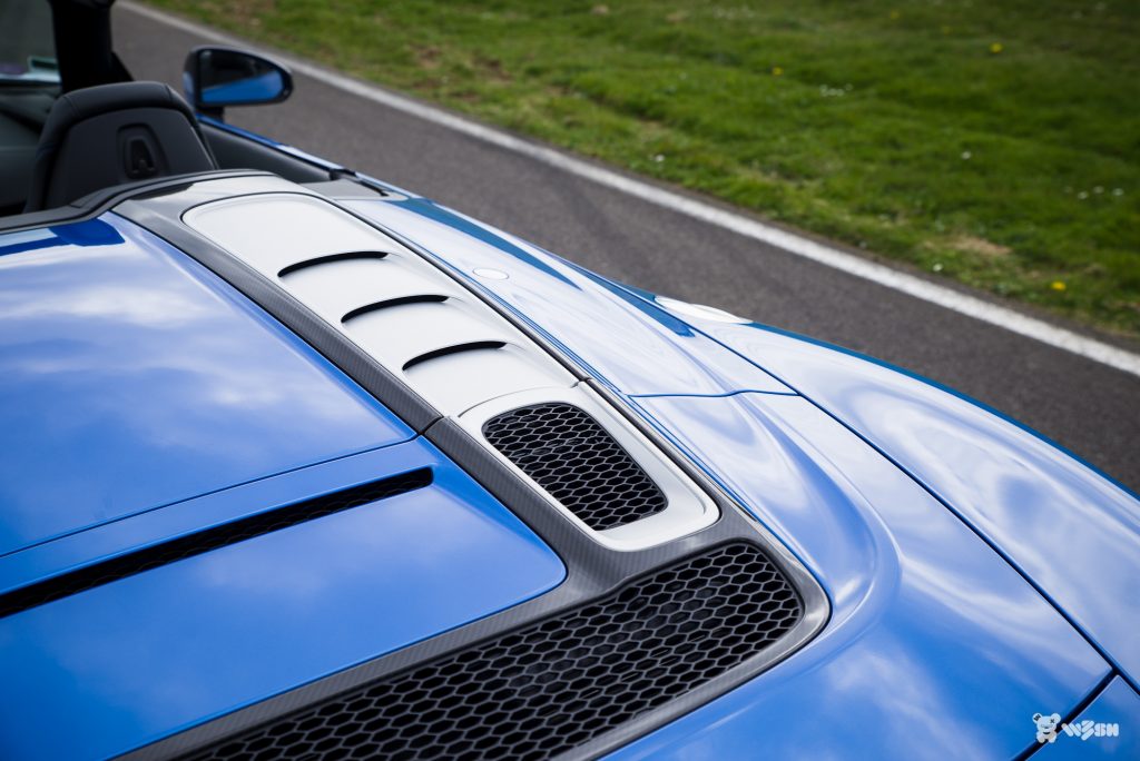 Audi-R8-Spyder-32