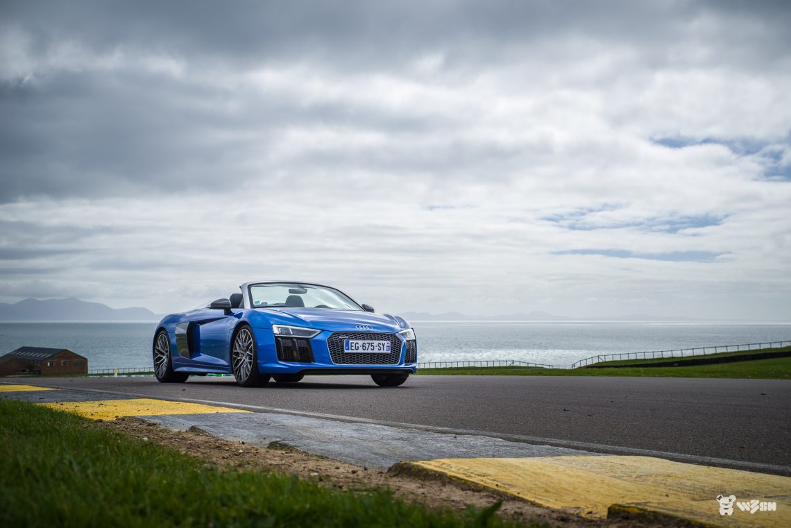 Audi-R8-Spyder-40