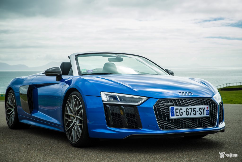 Audi-R8-Spyder-42