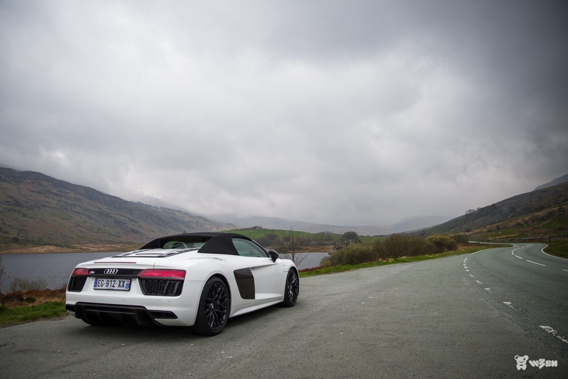 Audi-R8-Spyder-6