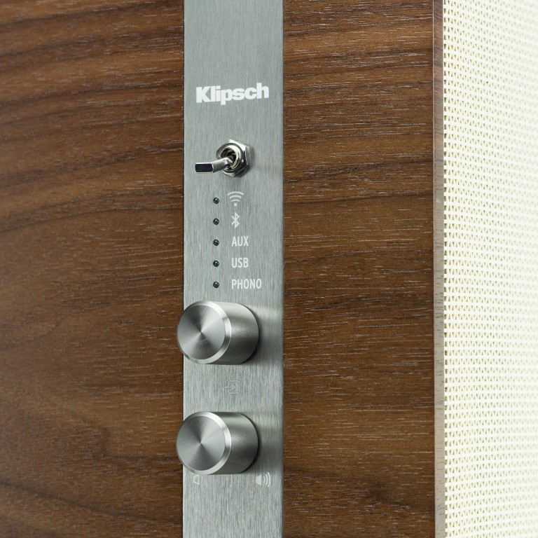 The-Capitol-Three_Controls