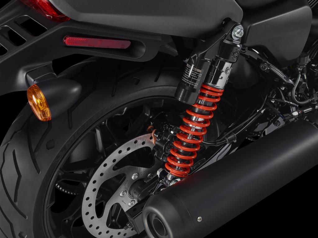 motocykle-harley-davidson-bratislava-street-rod-750-8536