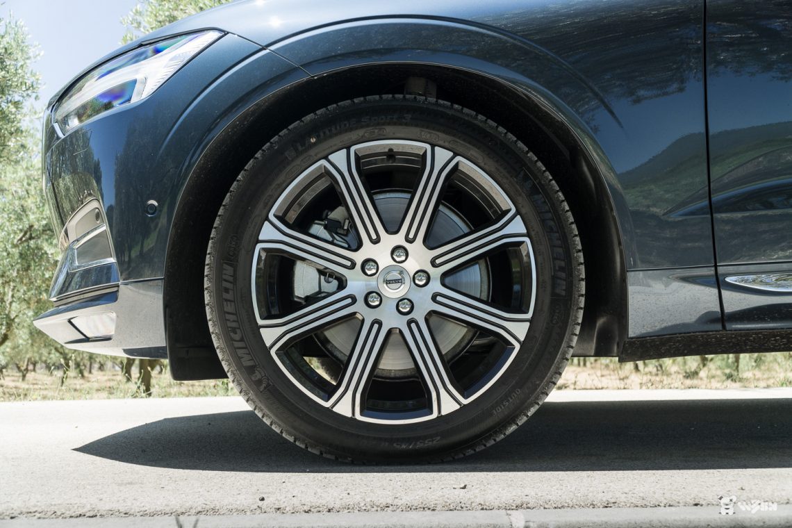 Volvo-XC60-11