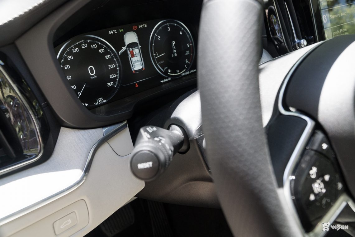 Volvo-XC60-19