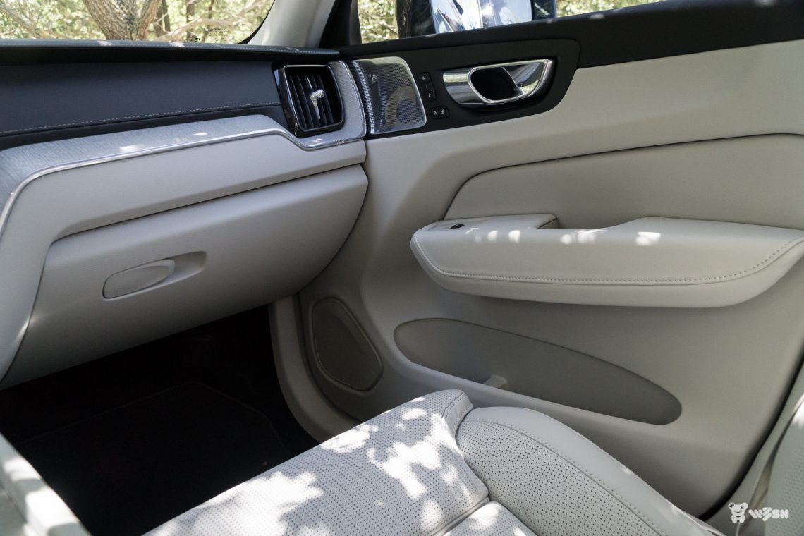 Volvo-XC60-24
