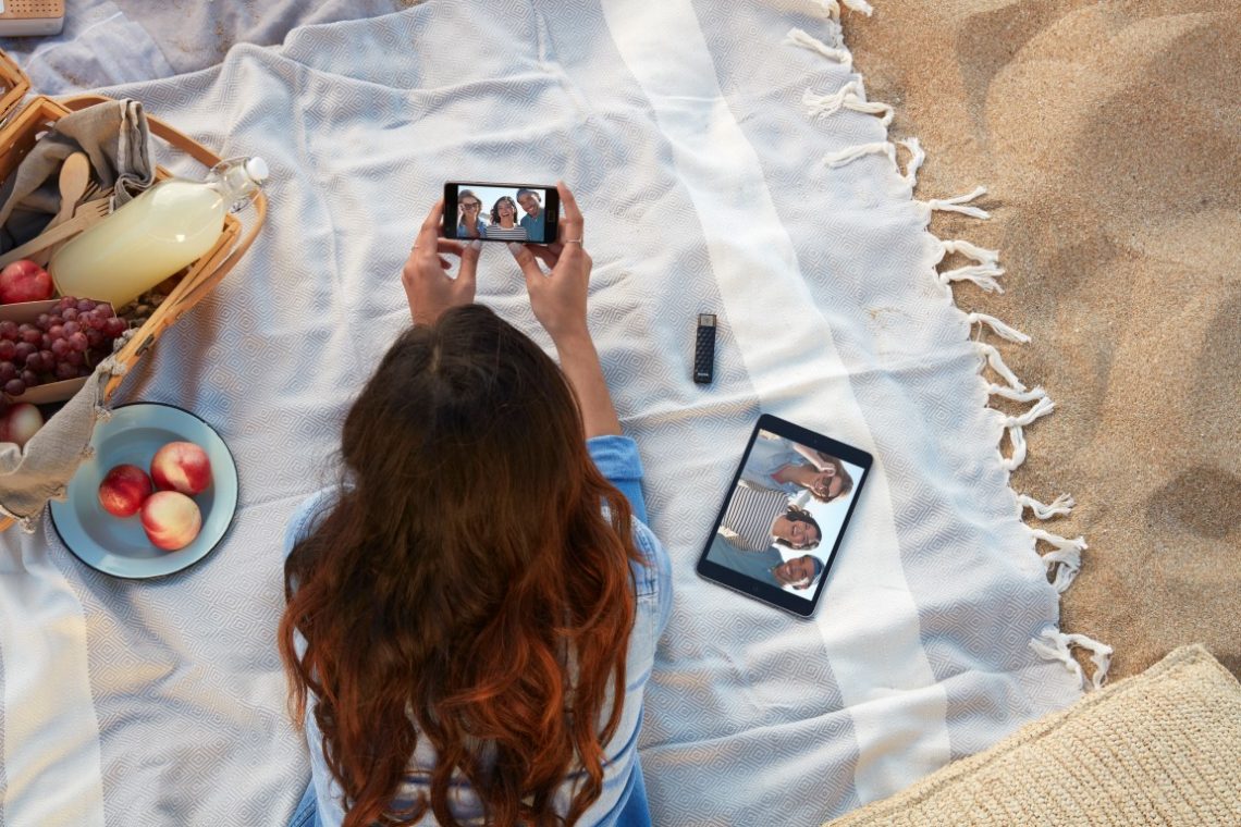 Life: SanDisk Mobile Flash Drive - Product / Image - Connect Wir