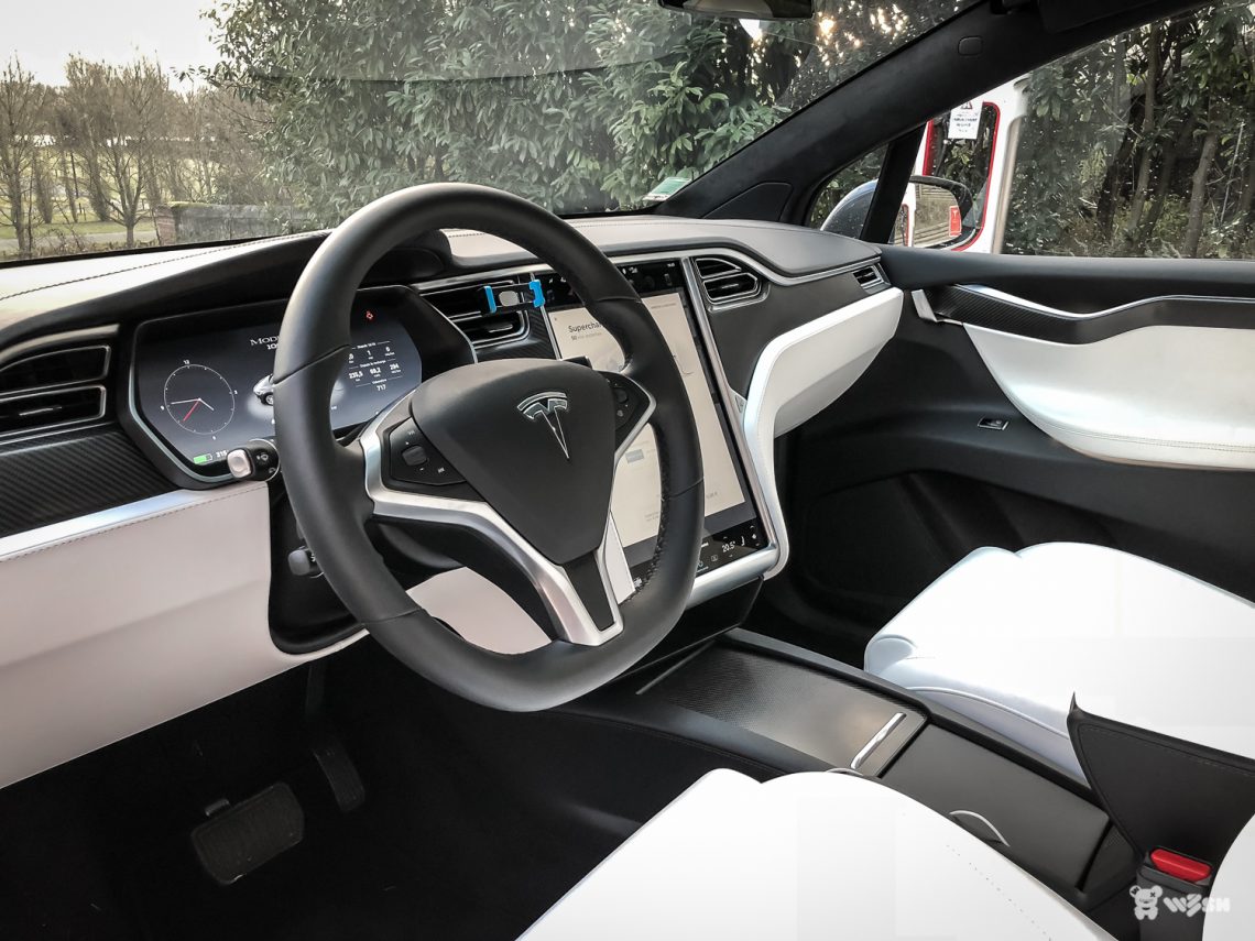 TESLA-Model-X-100D-12