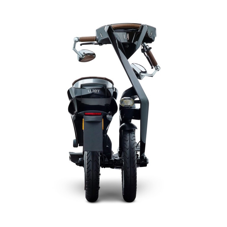 Ujet_Scooters_fold uptown black