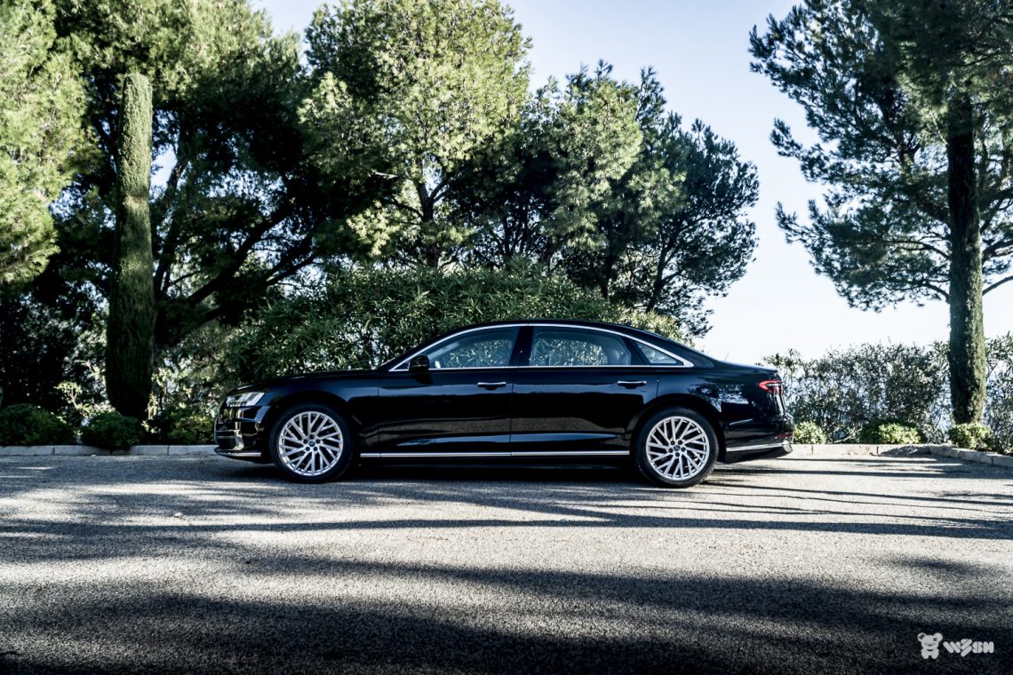 AUDI-A8L-16