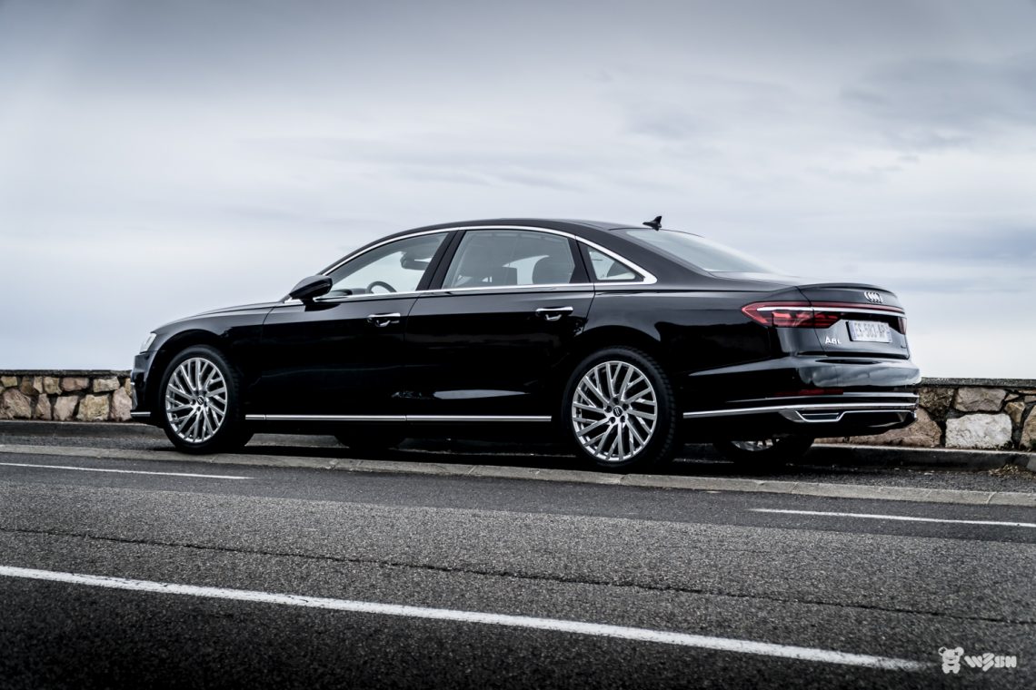 AUDI-A8L-2