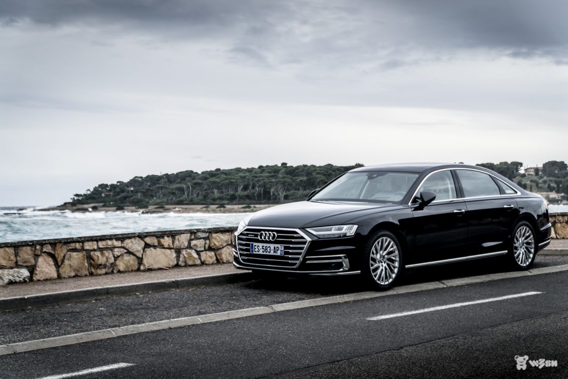 AUDI-A8L-4