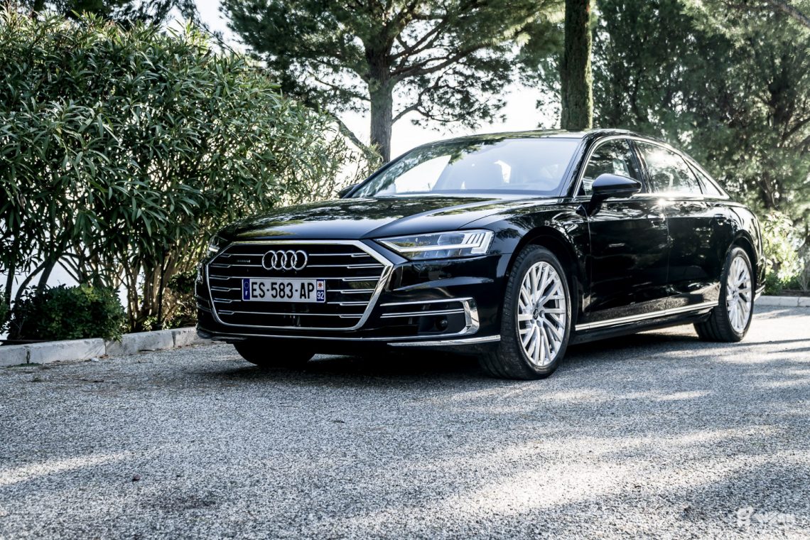 AUDI-A8L-6
