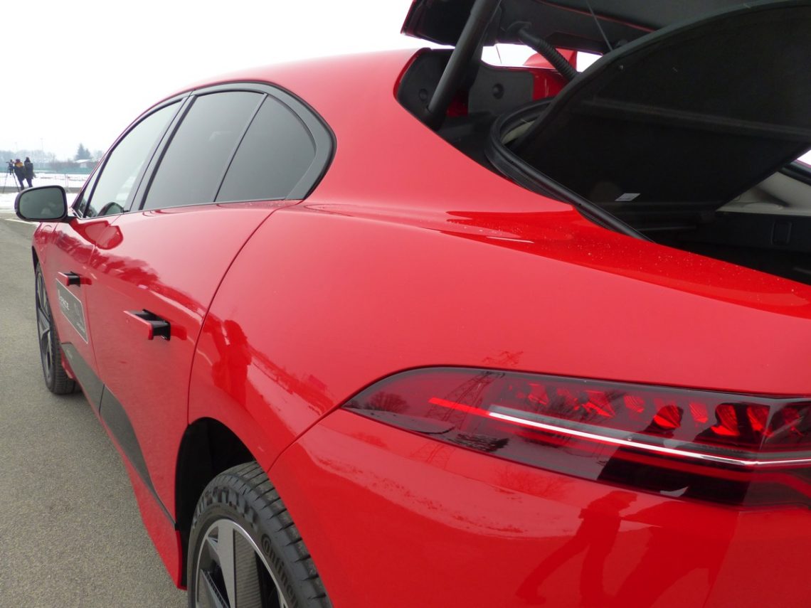 ipace_07