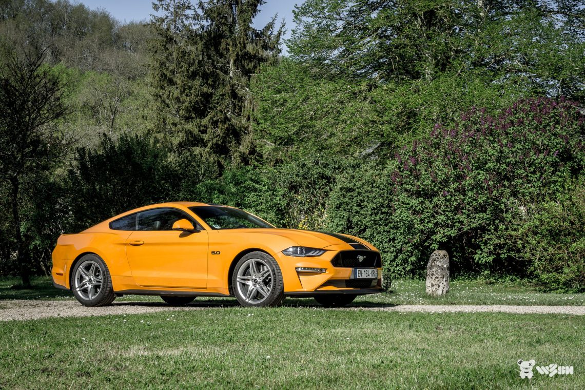 Ford-Mustang-GT-1