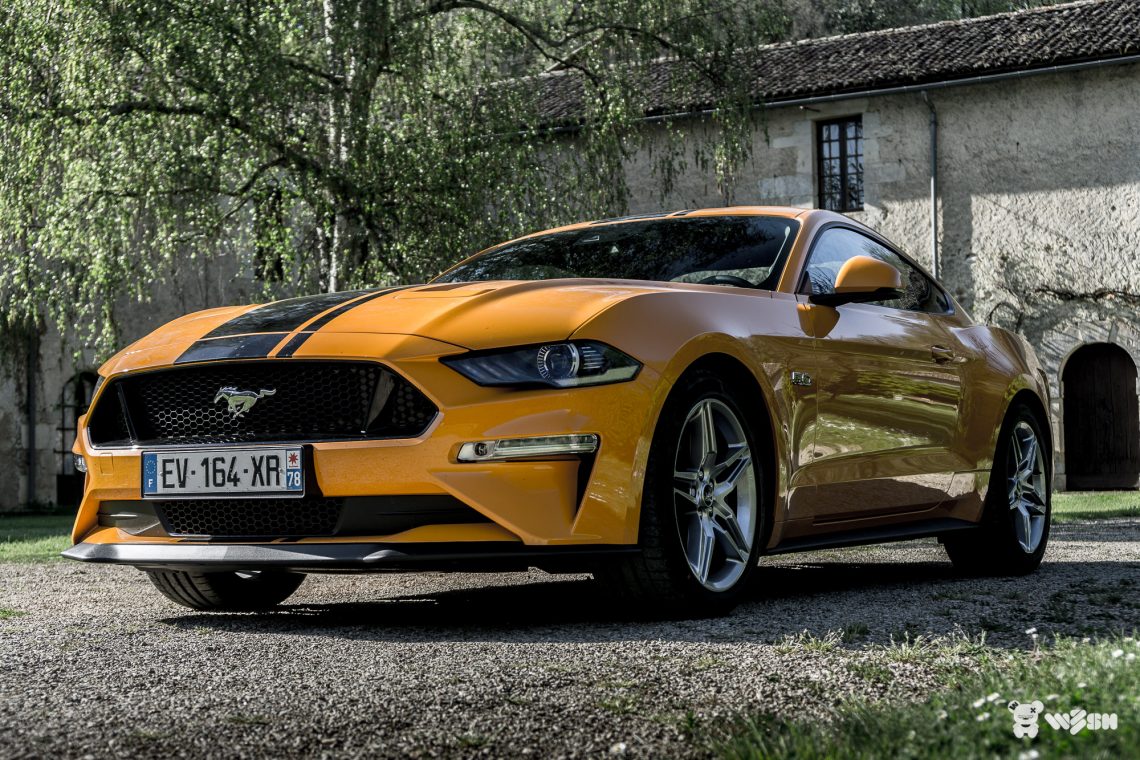 Ford-Mustang-GT-12