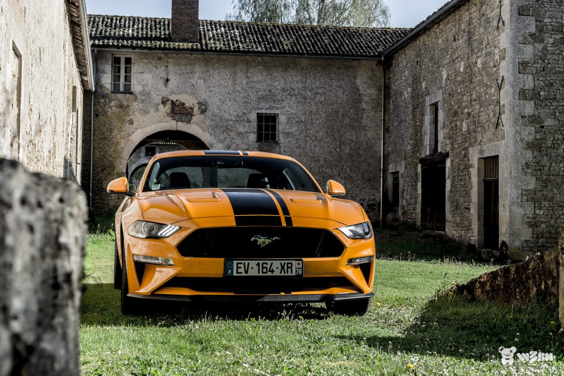 Ford-Mustang-GT-24
