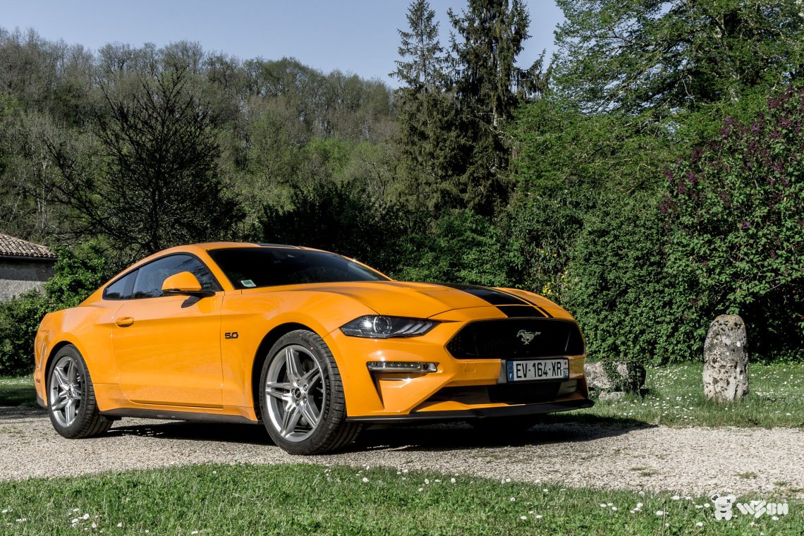 Ford-Mustang-GT-5