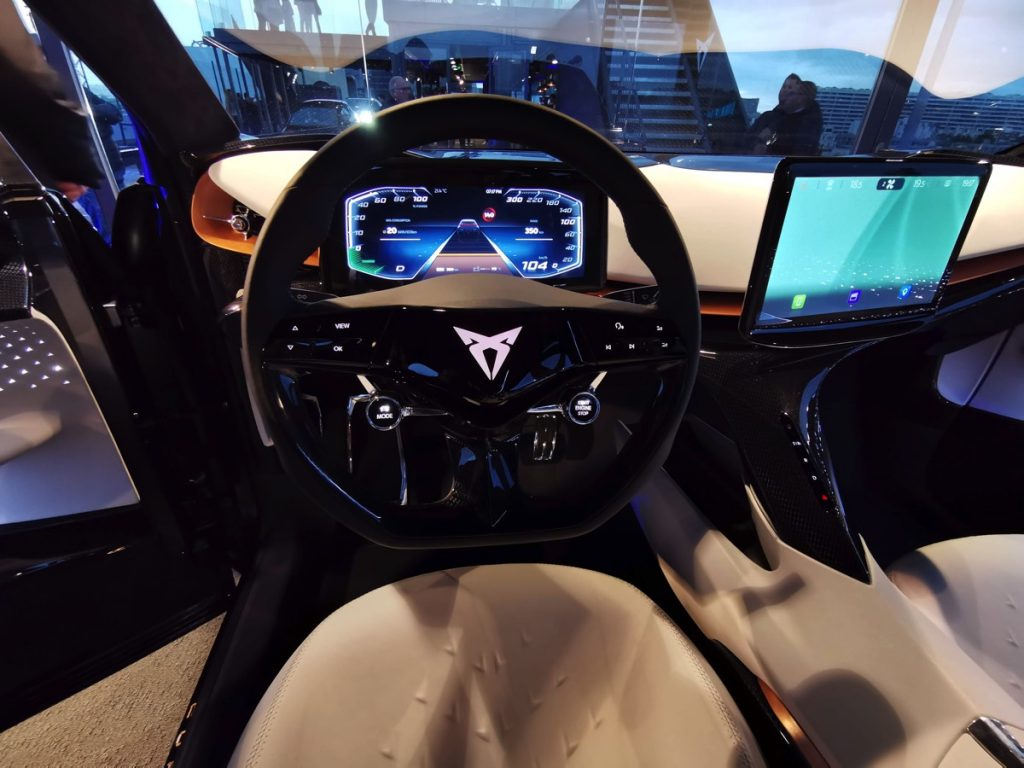 cupra_Tavascan_04