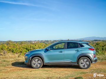 Hyundai-KONA-electric-11