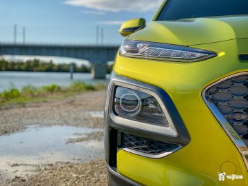 Hyundai-Kona-hybrid-11