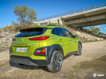 Hyundai-Kona-hybrid-5