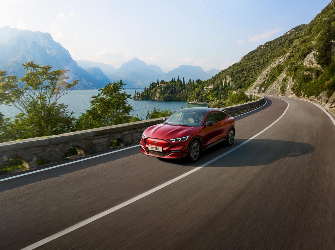FORD_MUSTANG_MACH-E_04-LOW