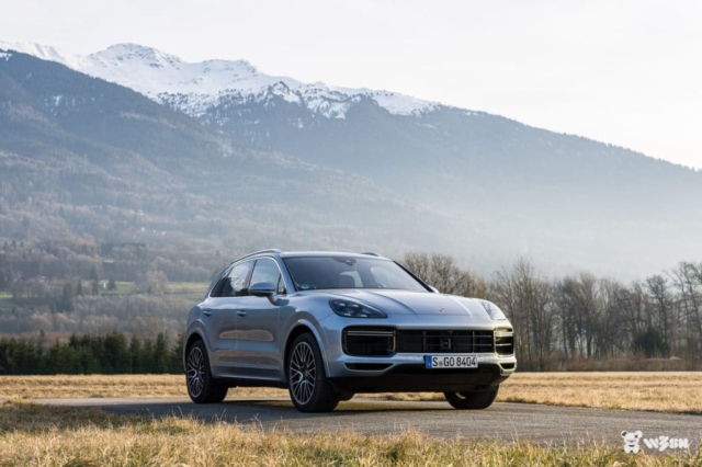 Porsche-Cayenne-Turbo-S-10