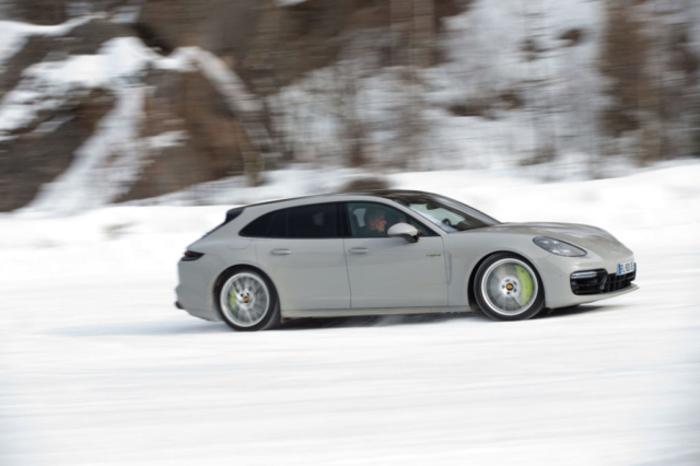 Porsche-Panamera-Turbo-S-10