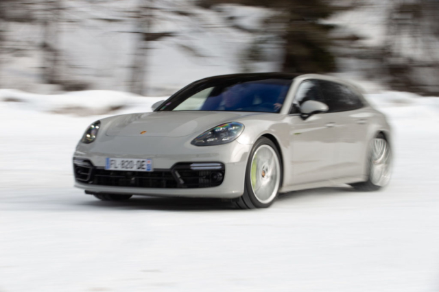 Porsche-Panamera-Turbo-S-2