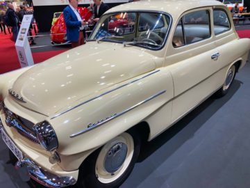 RetroMobile-2020_1410