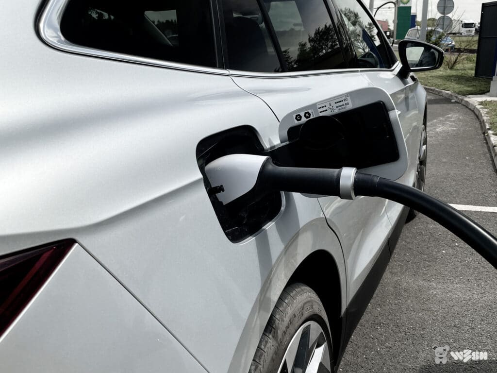 Skoda-ENIAQ-iV-recharge-3