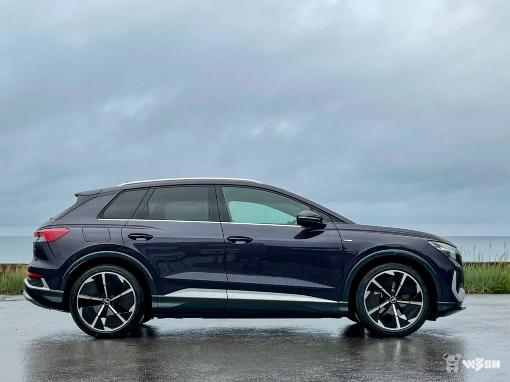 Audi-Q4-50-e-tron-16