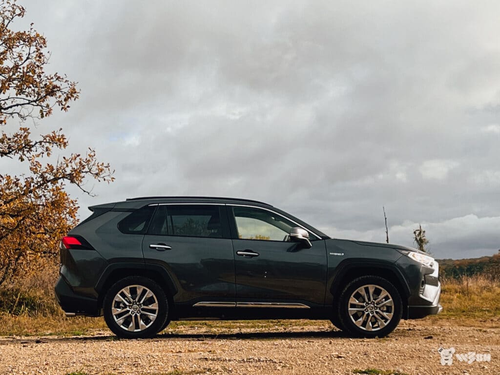 W3SH-Toyota-RAV4-12
