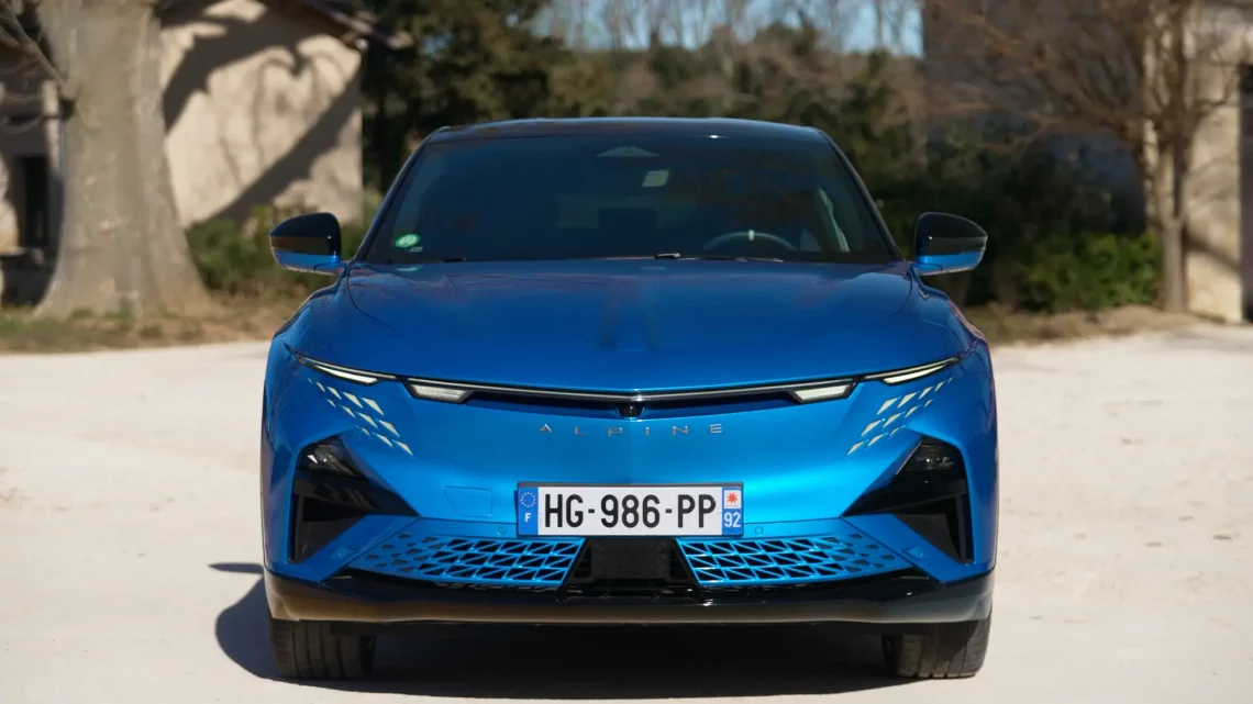 Alpine_A390GT_face