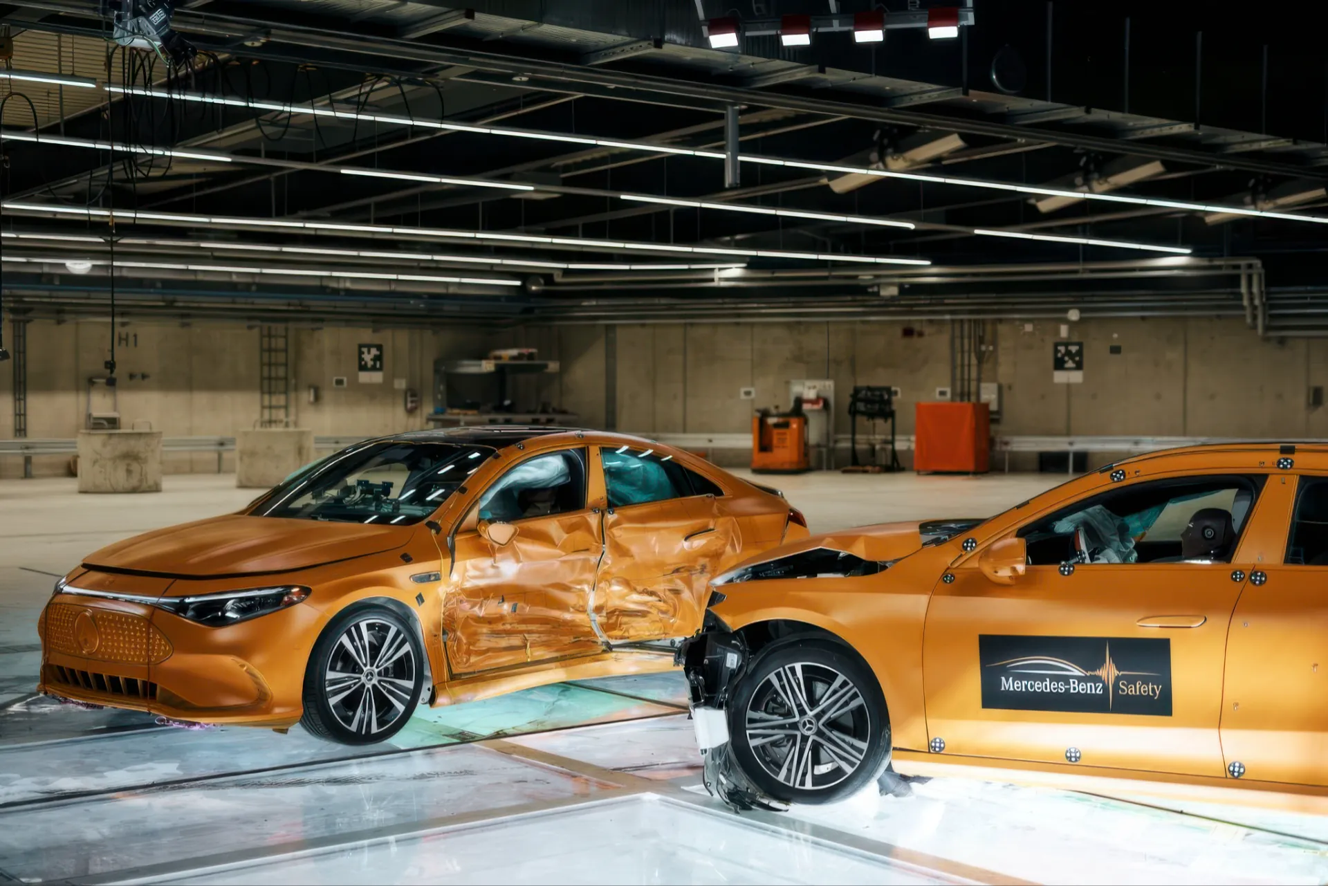 Mercedes-crashtest-04